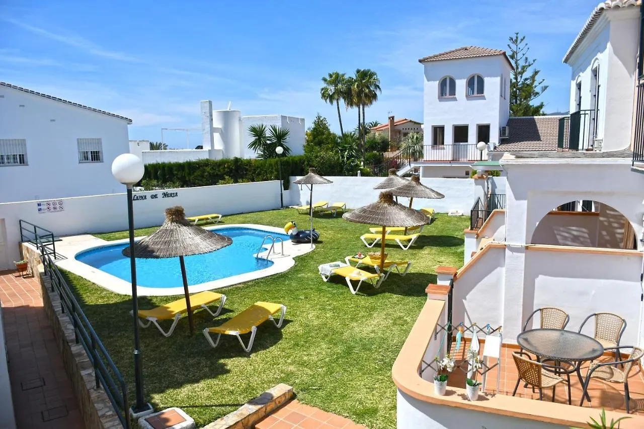 Apartamentos Luna de Nerja 0*,  España